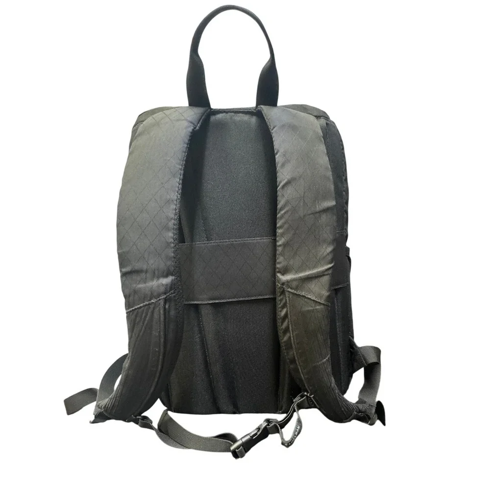 Camelbak brand type